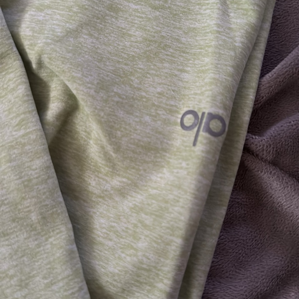 EUC Alo yoga Alosoft 7/8 leggings - Picture 2 of 2